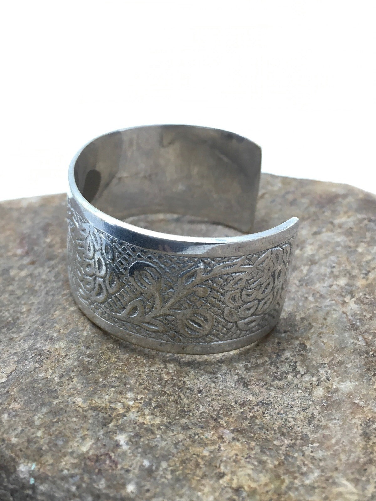 Navajo Sterling Silver Stamped Children's Cuff Bracelet 04051