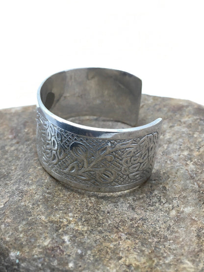 Navajo Sterling Silver Stamped Children's Cuff Bracelet 04051