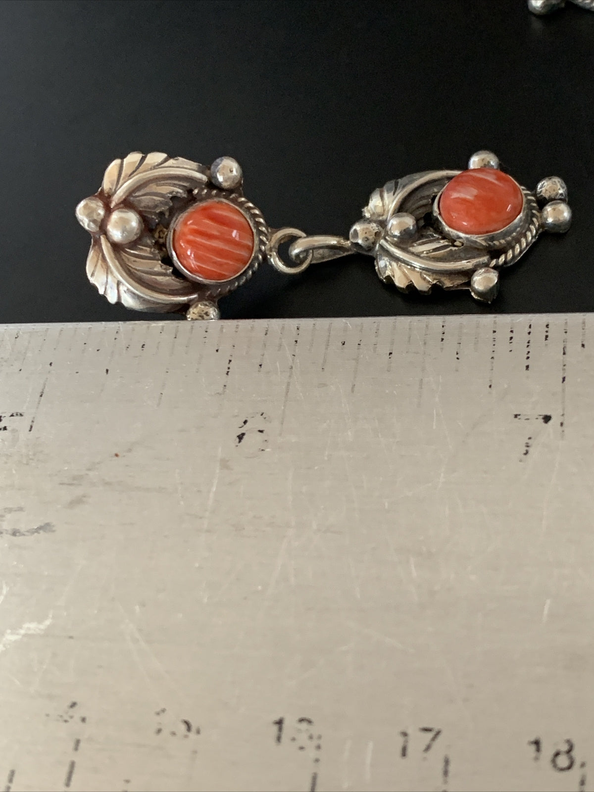 Red Spiny Oyster Southwestrn Navajo Sterling Silver Dangle Earring 02061N