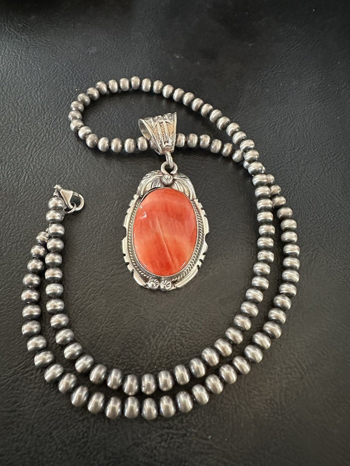 WoMens Red Spiny Oyster Pendant Navajo Sterling Silver Necklace 18365
