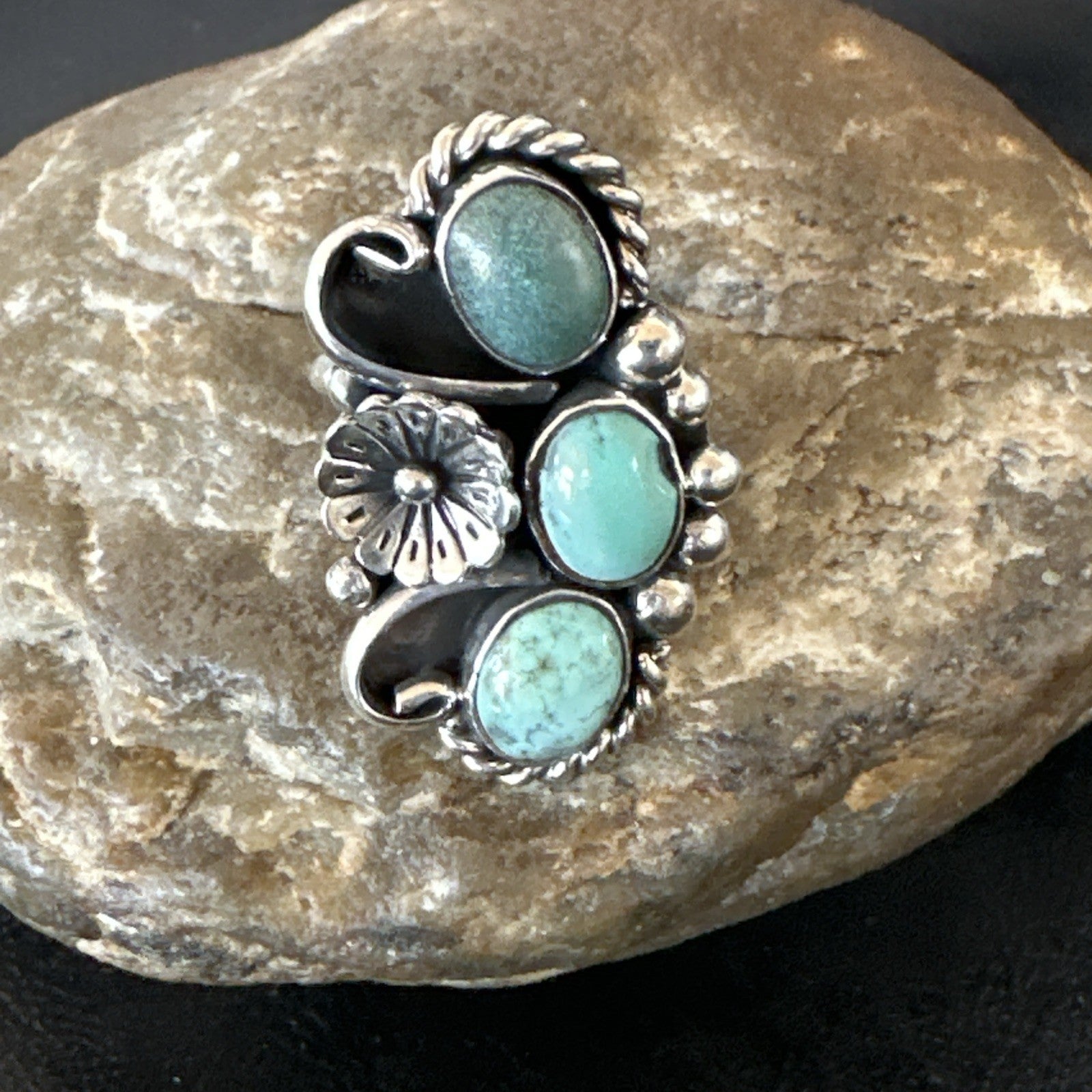 Yazzie Ring Green Turquoise Navajo Sterling Silver Cluster Size 8.5 19233