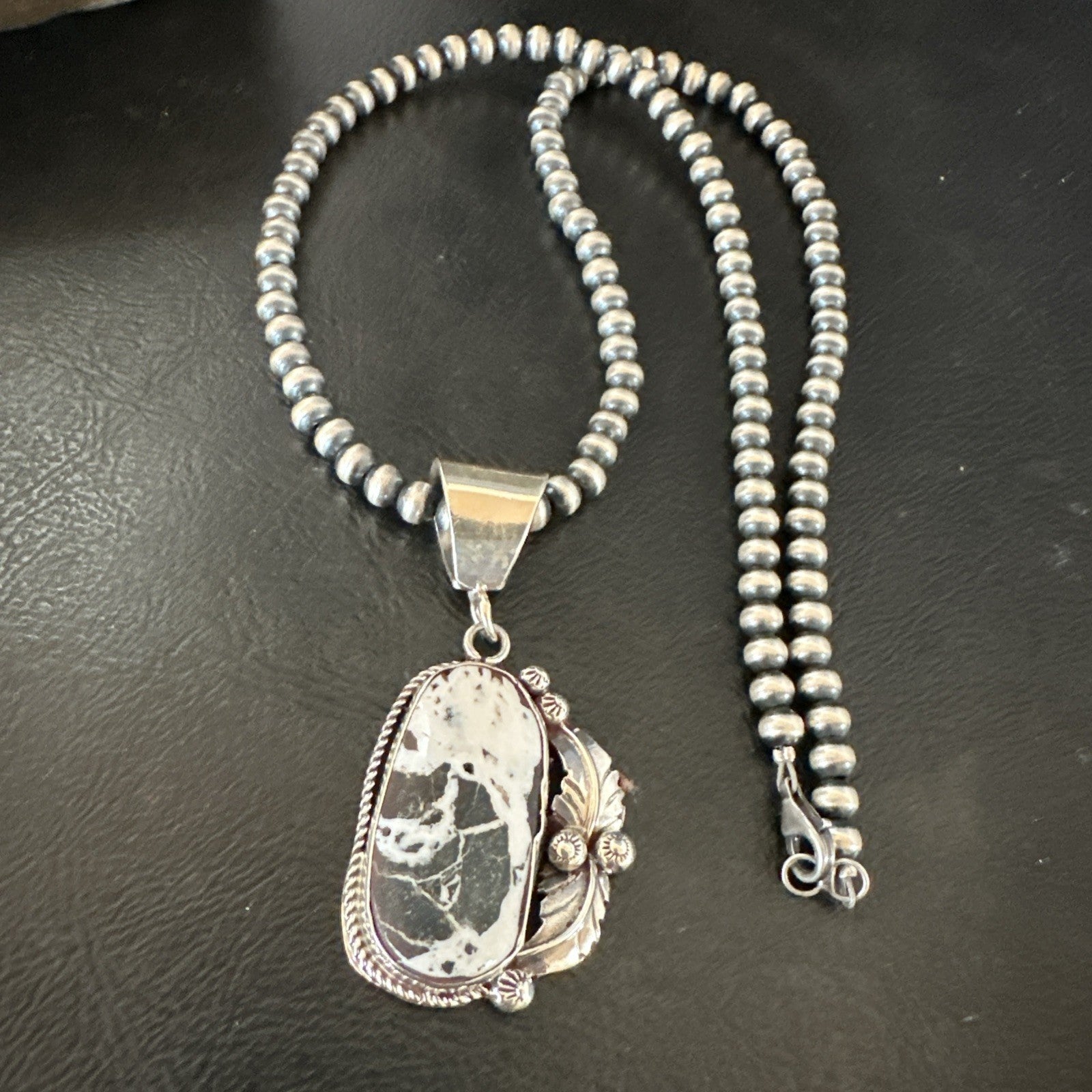 White Buffalo Turquoise Pendant Navajo Pearls Sterling Silver Necklace 19346