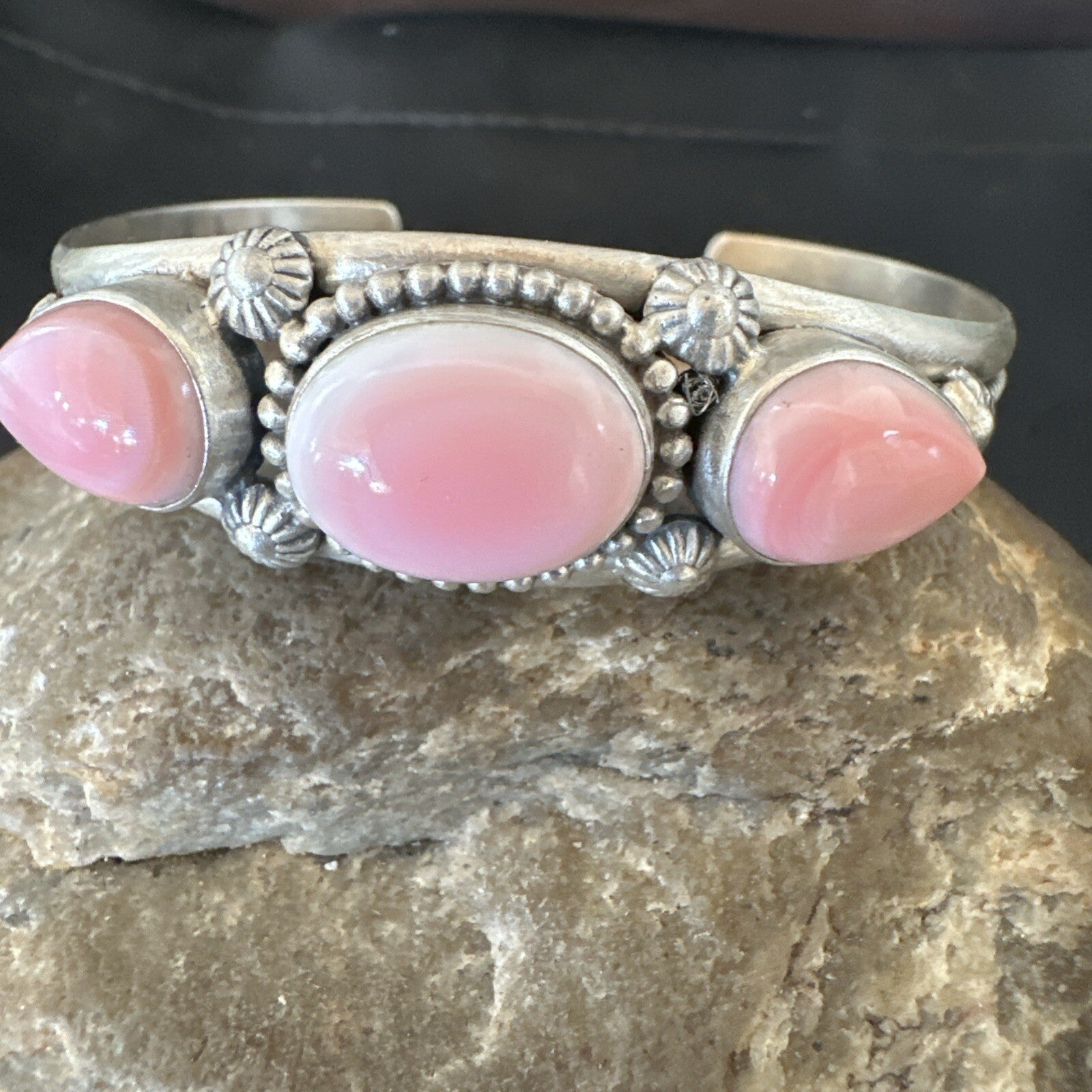 Navajo Pink Conch 3 Stone Sterling Silver Cuff Bracelet 18851
