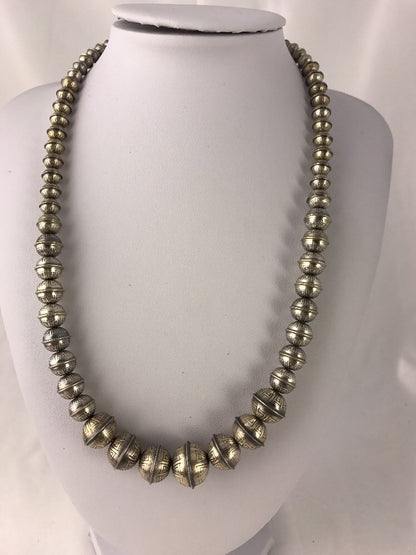 Hand Stamped Bench Navajo Pearls Graduated Sterling Silver Bead Necklace 19"