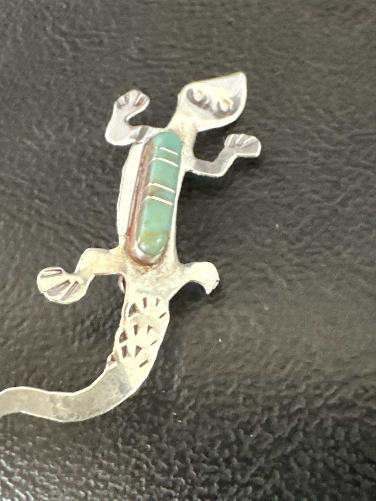 Blue Turquoise Navajo Sterling Silver Inlay Gecko Lizard Pin 18156