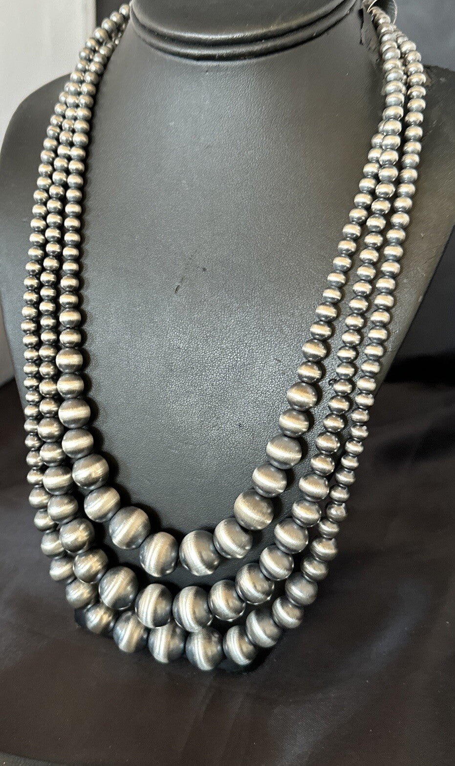 Mixed Bead Graduated Bib Sterling Silver Navajo Pearls Necklace 24” 3S 18239