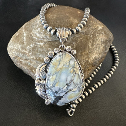 White Buffalo Turquoise Pendant Navajo Pearls Sterling Silver Necklace 19342