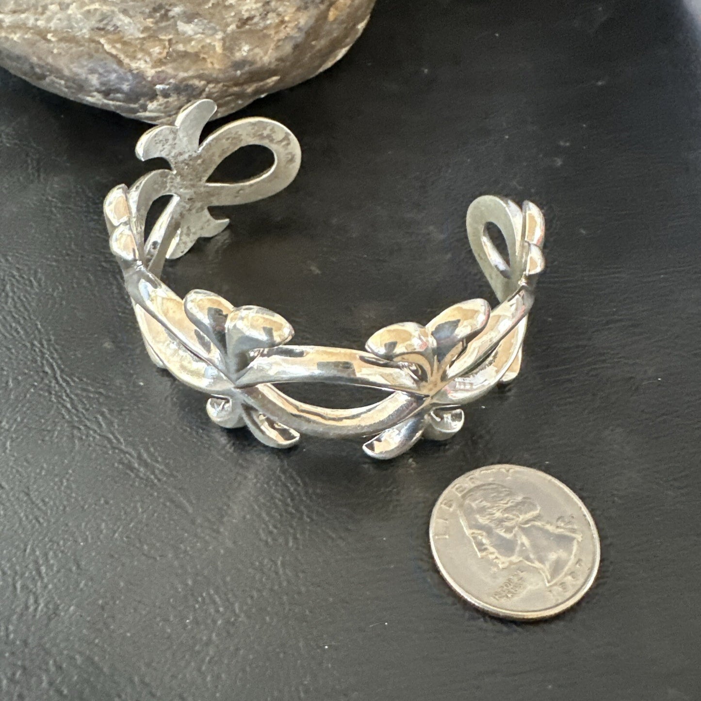Native American Mens Navajo Sterling Silver Tufa Cast Cuff Bracelet 17814
