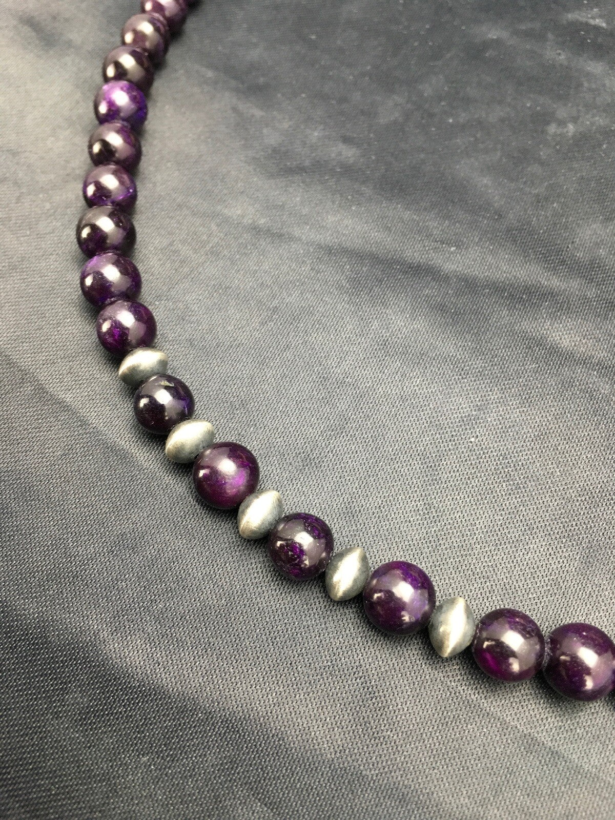 Purple Stone Round Bead Navajo Indian Sterling Silver Necklace 08110