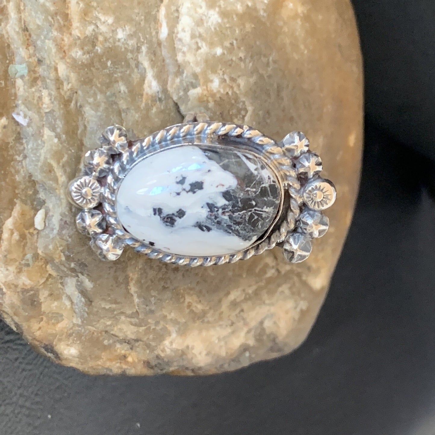 White Buffalo Turquoise Navajo Sterling Silver Ring Size 8 19254