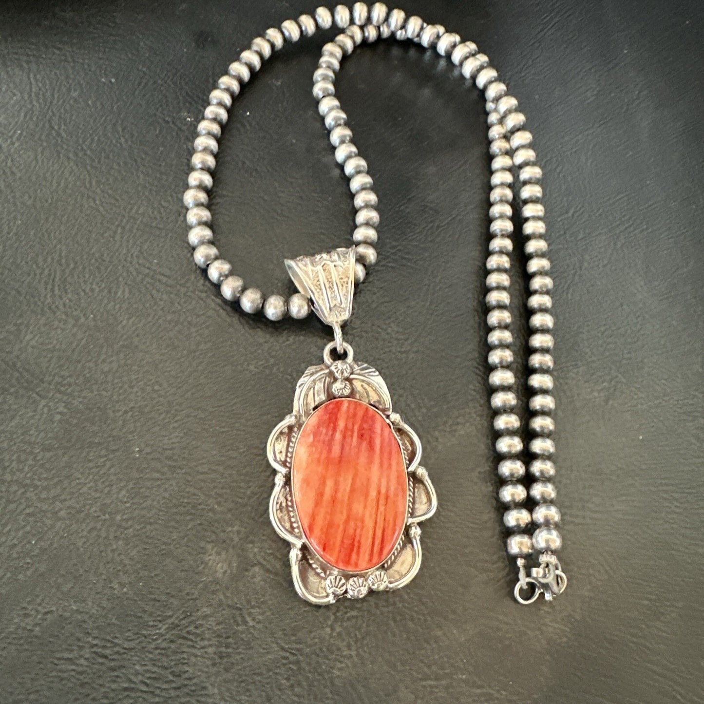 WoMens Red Spiny Oyster Pendant Navajo Sterling Silver Necklace 18366