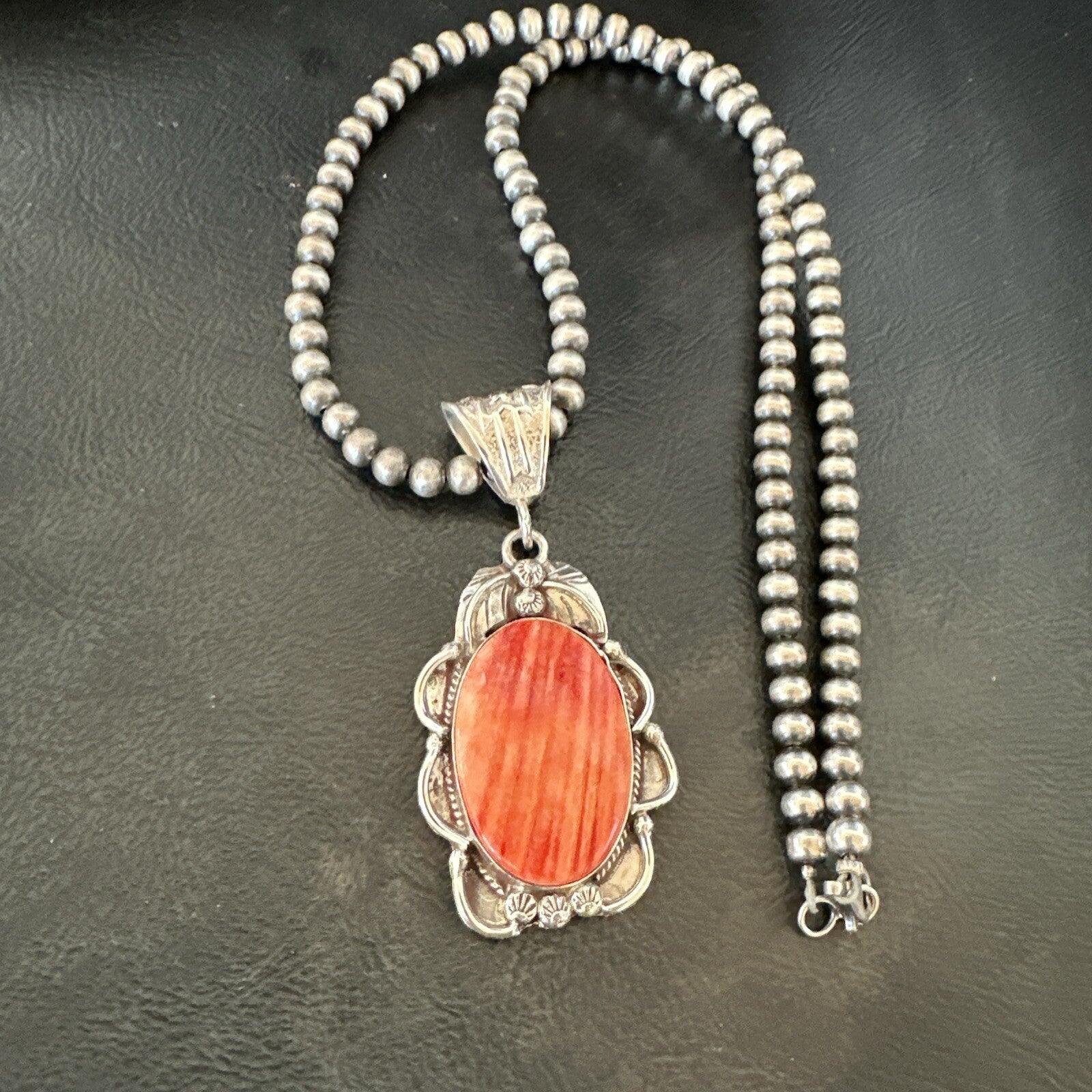 WoMens Red Spiny Oyster Pendant Navajo Sterling Silver Necklace 18366