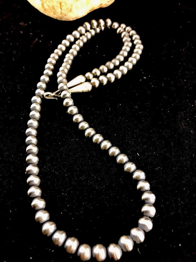 Native American 4mm Sterling Silver Navajo Pearls 22" Hook & Eye Cone Necklace