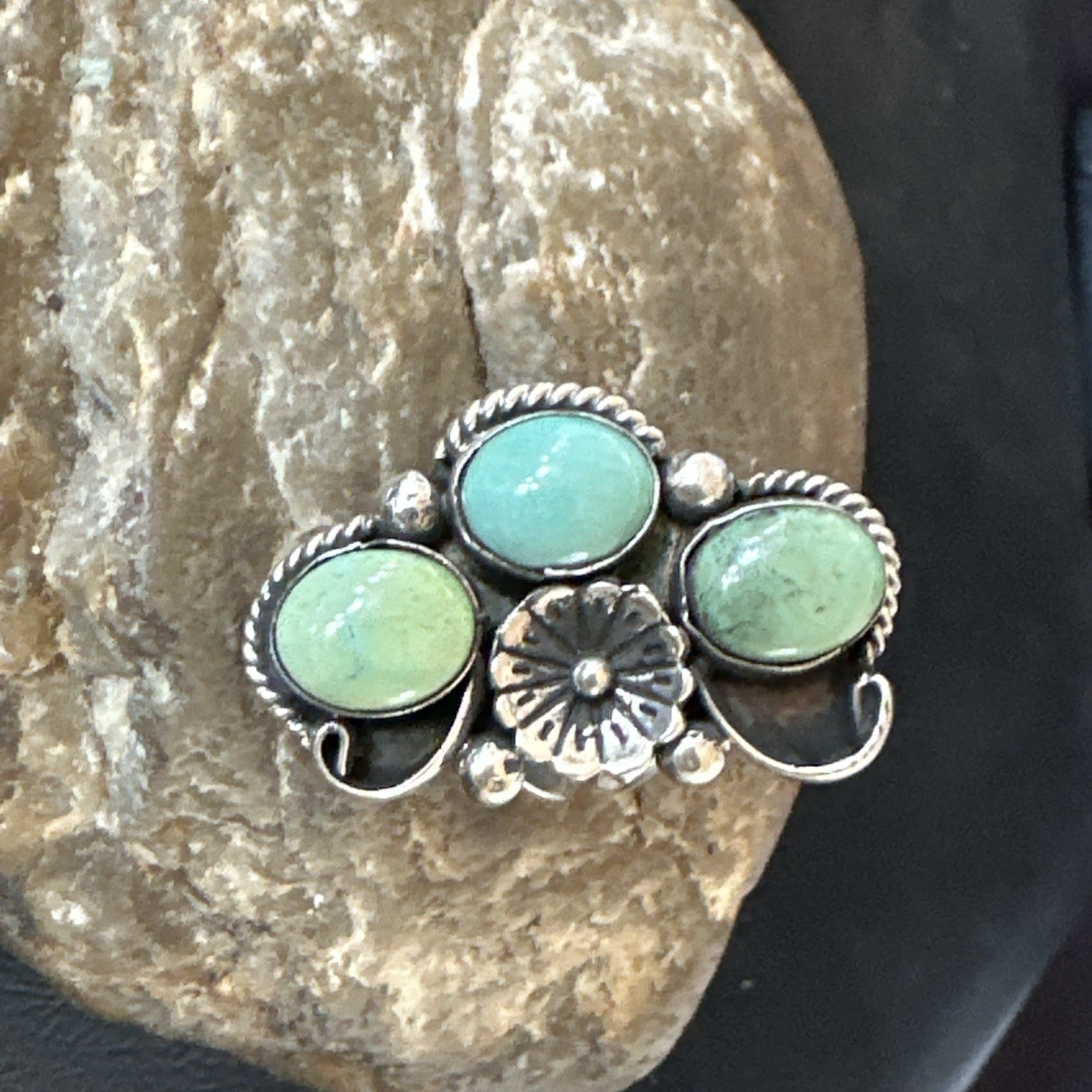 Yazzie Ring Green Turquoise Navajo Sterling Silver Cluster Size 8 19206