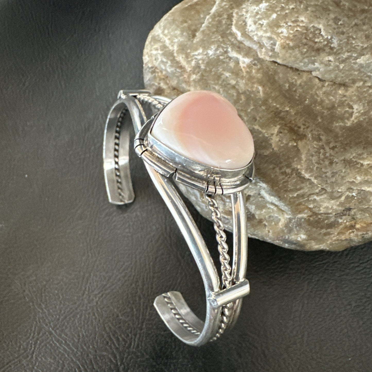 Heart Pink Conch Navajo American Sterling Silver Cuff Bracelet 7.25” 19282