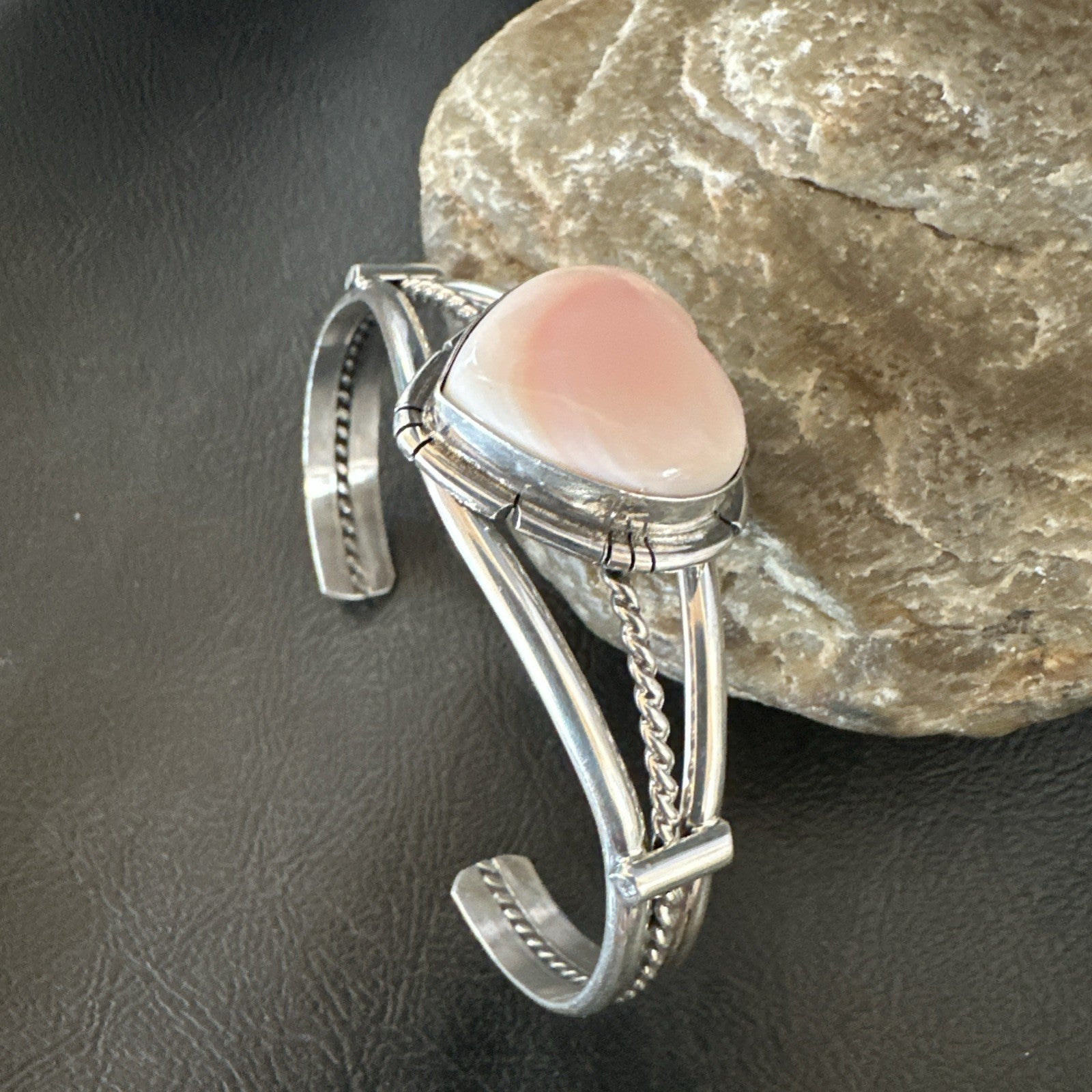Heart Pink Conch Navajo American Sterling Silver Cuff Bracelet 7.25” 19282