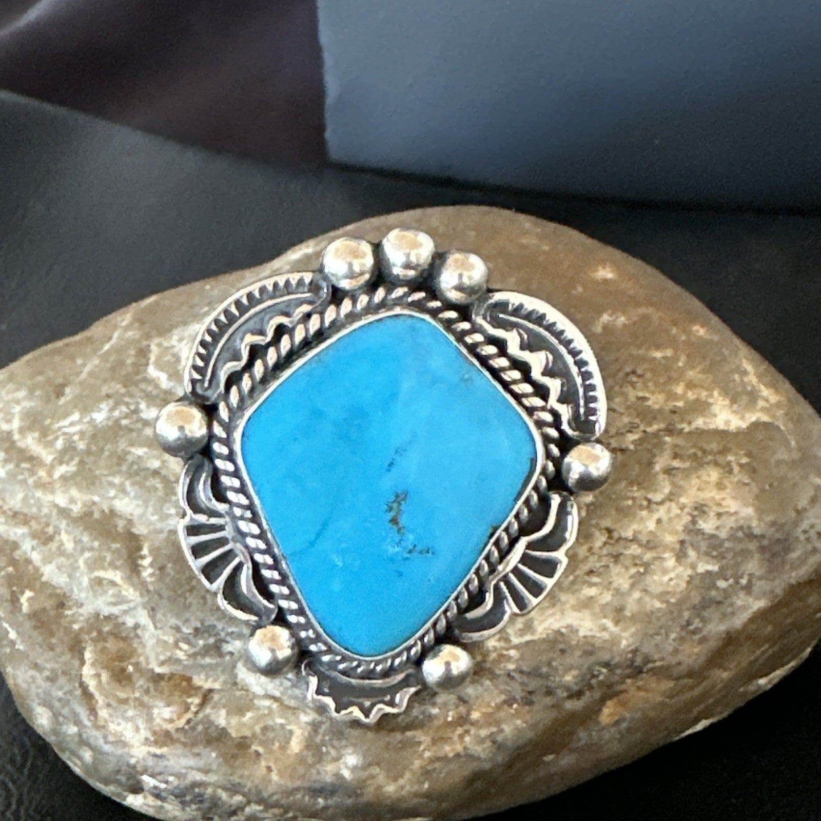 Handmade Navajo Sterling Silver  Blue Kingman Turquoise Ring Size 9.75 19622