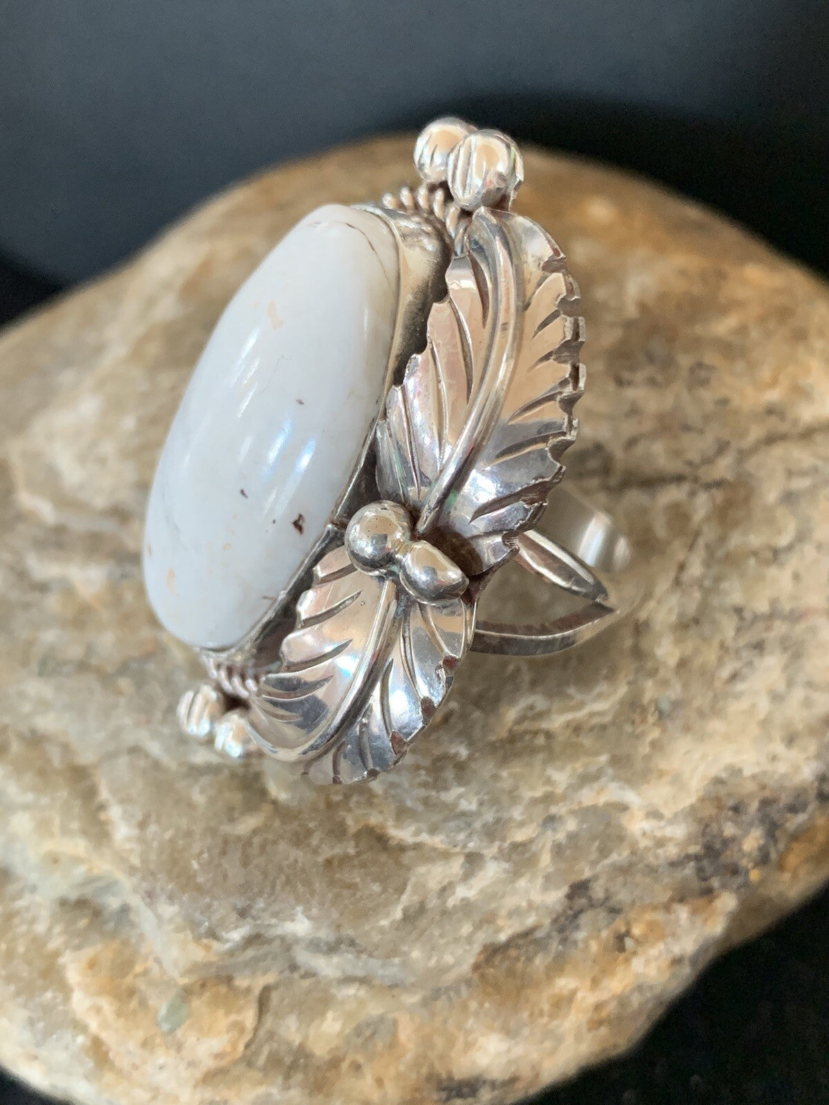 White Buffalo Turquoise Navajo Sterling Silver Ring Size 9.5 00143