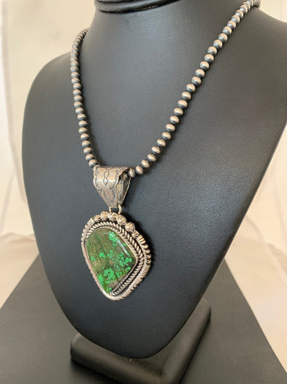 Navajo Pearls Sterling Green Spiderweb Turquoise Pendant Necklace 2984