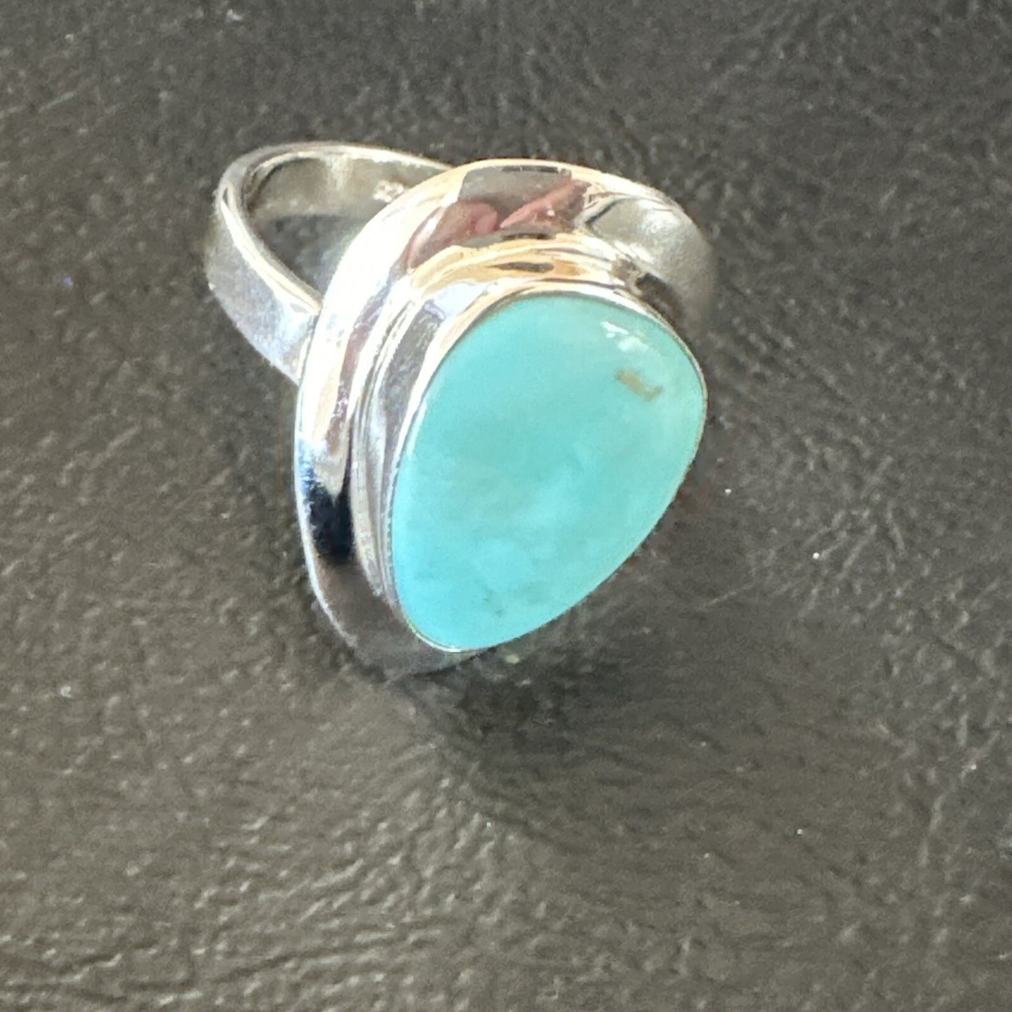 WoMens Sterling Silver Robin Egg Blue Kingman Turquoise Ring Size 8.5 17729