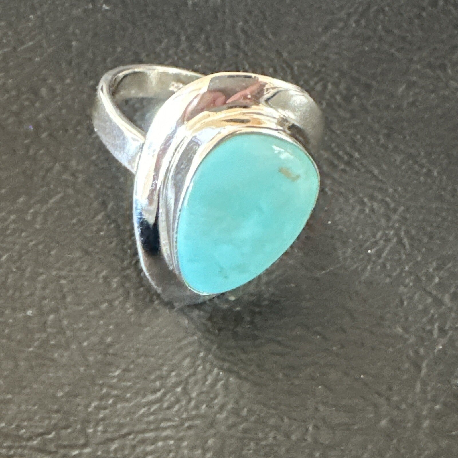 WoMens Sterling Silver Robin Egg Blue Kingman Turquoise Ring Size 8.5 17729