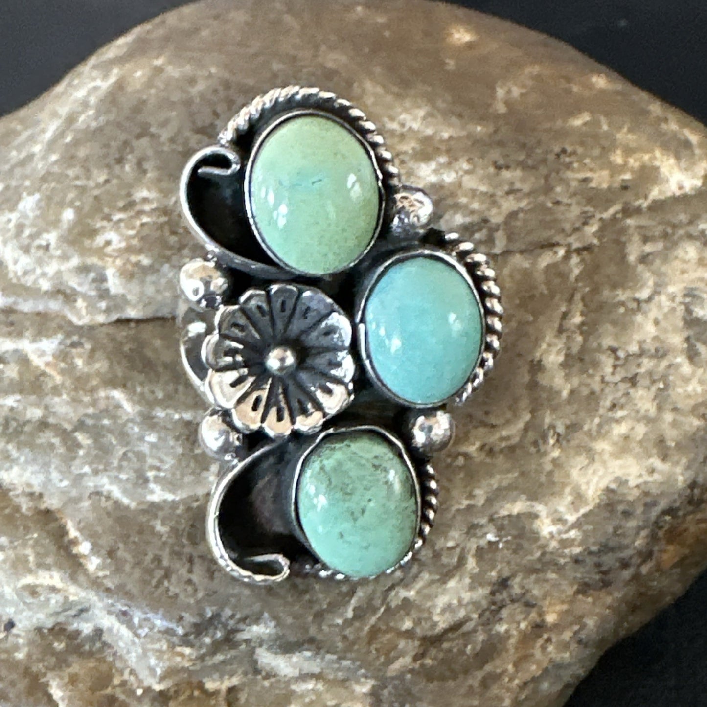 Yazzie Ring Green Turquoise Navajo Sterling Silver Cluster Size 8 19206