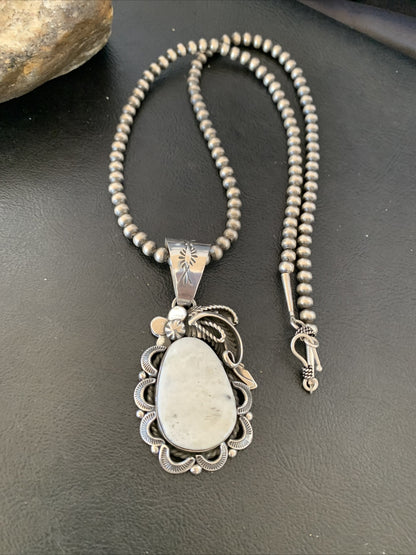 White Buffalo Turquoise Pendant Navajo Pearls Sterling Silver Necklace 10945