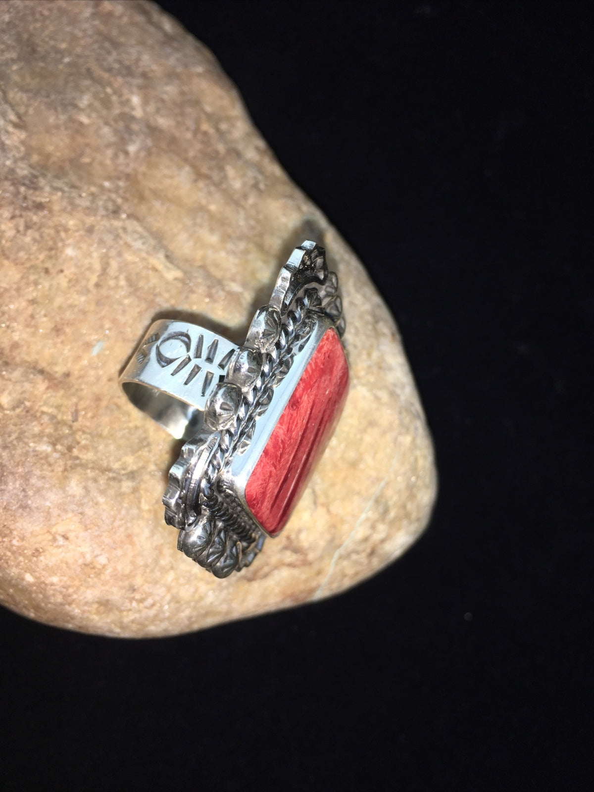 Navajo Sterling Silver Red Spiny Oyster Ring Size 8.5 01811