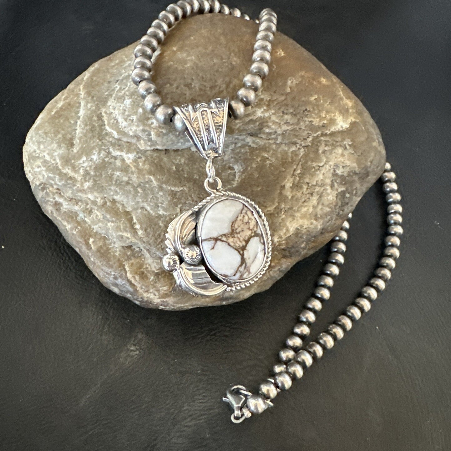 Mens Womens Wild Horse Turquoise Pendant Navajo Sterling Silver Necklace 17808N
