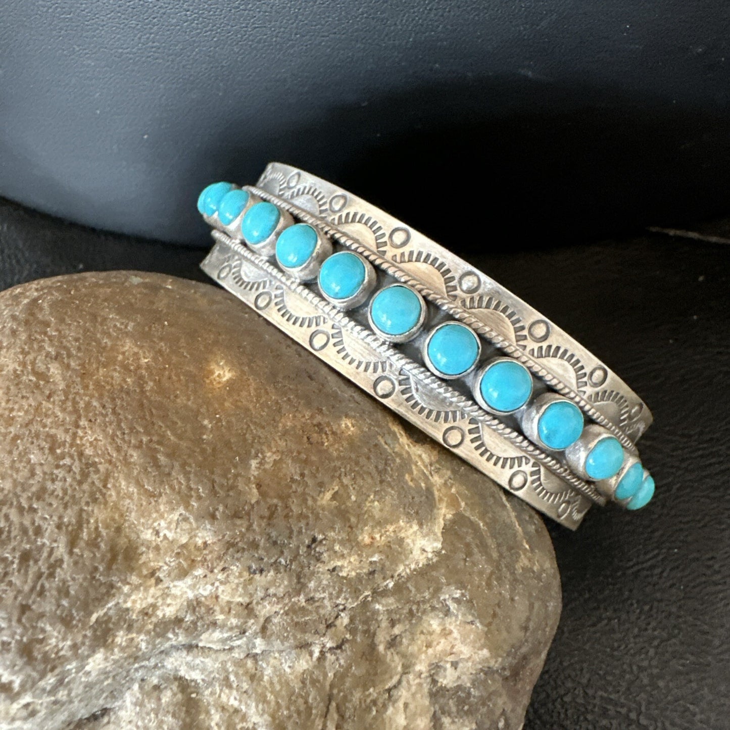 Mens Womens Kingman Turquoise Navajo Sterling Silver Cluster Cuff Bracelet 18865