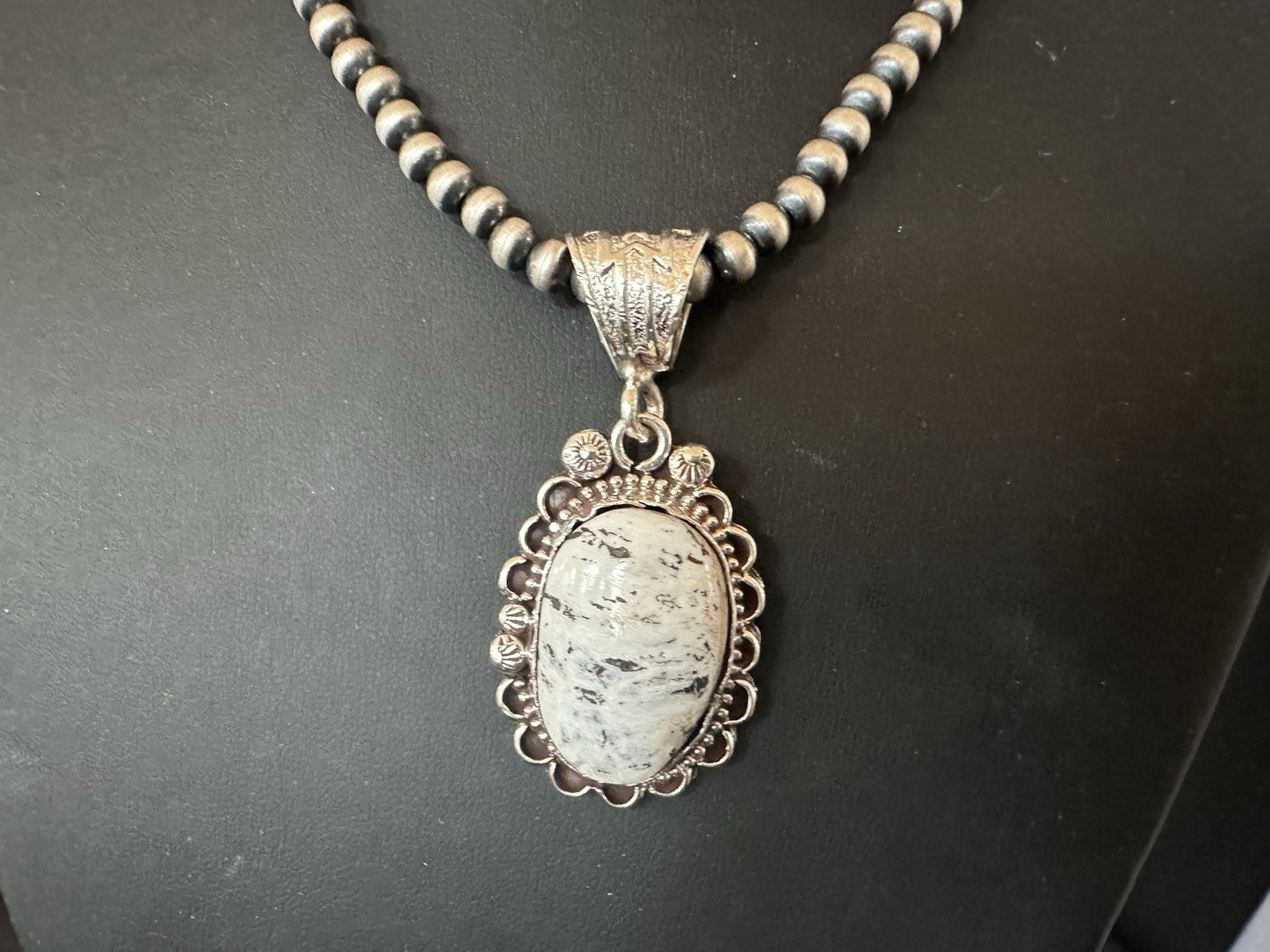 White Buffalo Turquoise Pendant Navajo Pearls Sterling Silver Necklace 19373