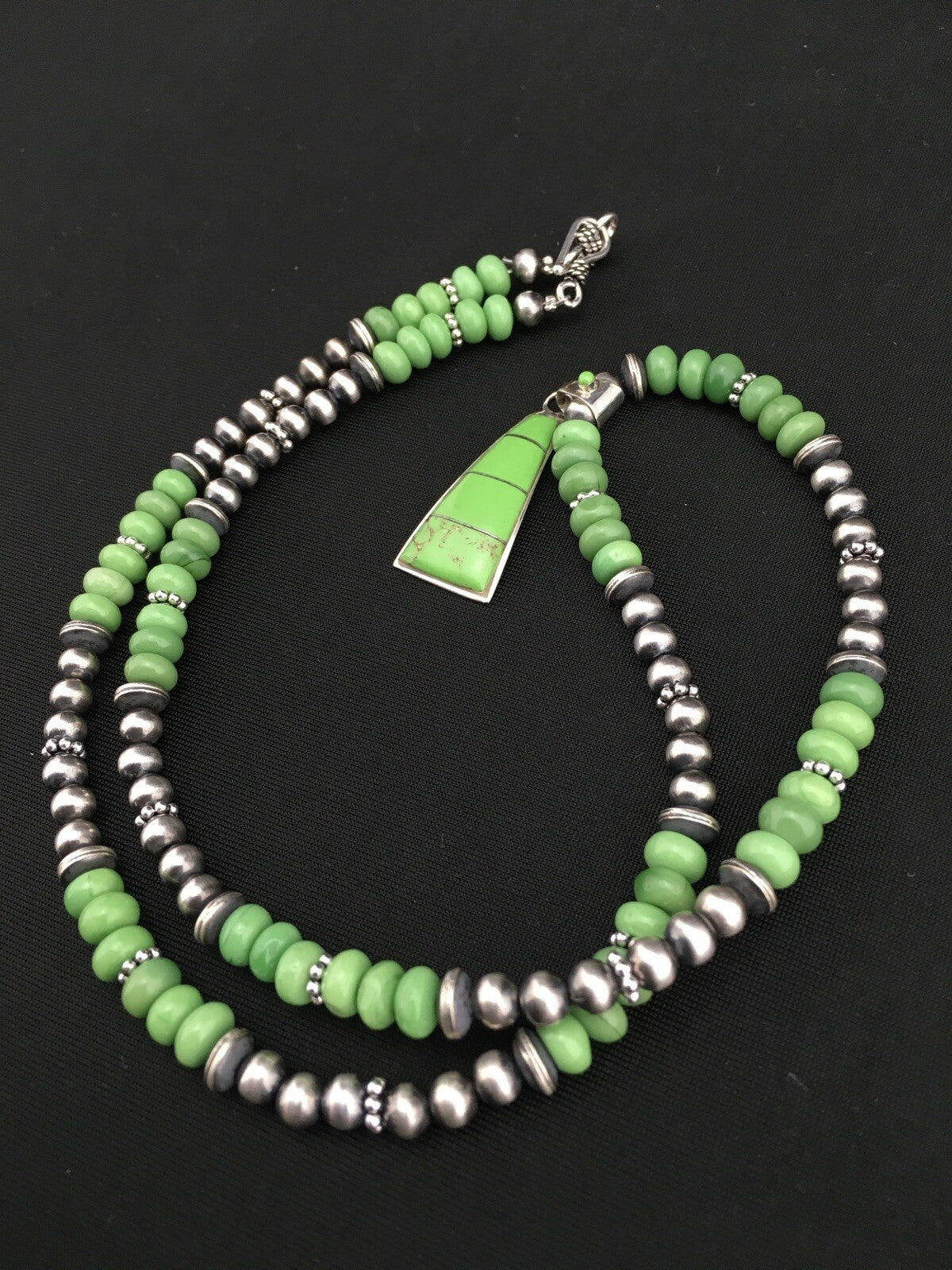Green Gaspeite Pendant Navajo Pearls Sterling Silver Necklace 22" 01285