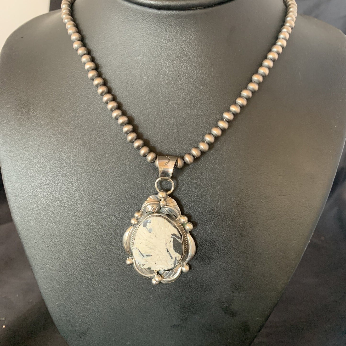 Men White Buffalo Turquoise Pendant Sterling Silver Beads Necklace 12670N
