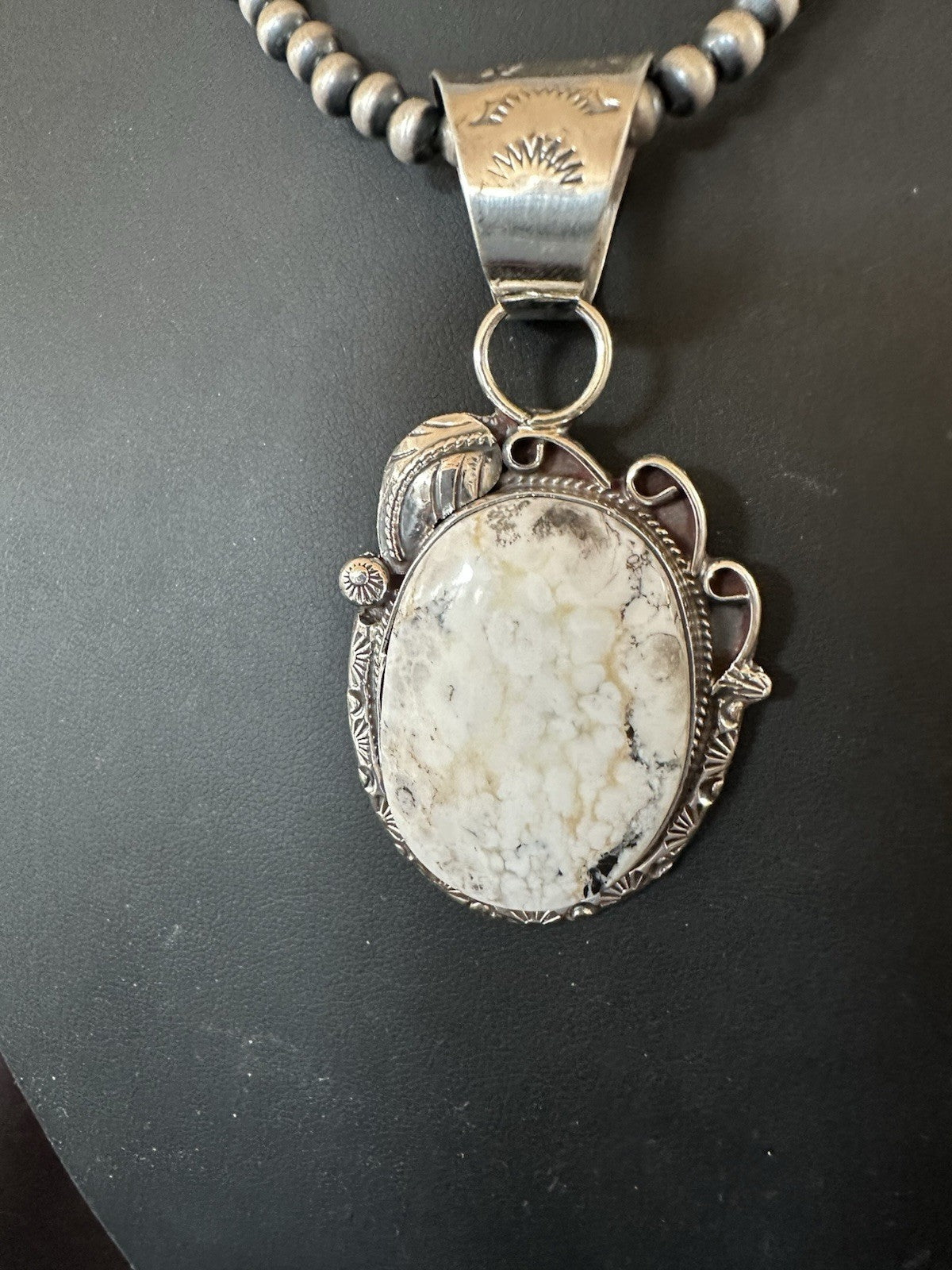 White Buffalo Turquoise Pendant Navajo Pearls Sterling Silver Necklace 19377