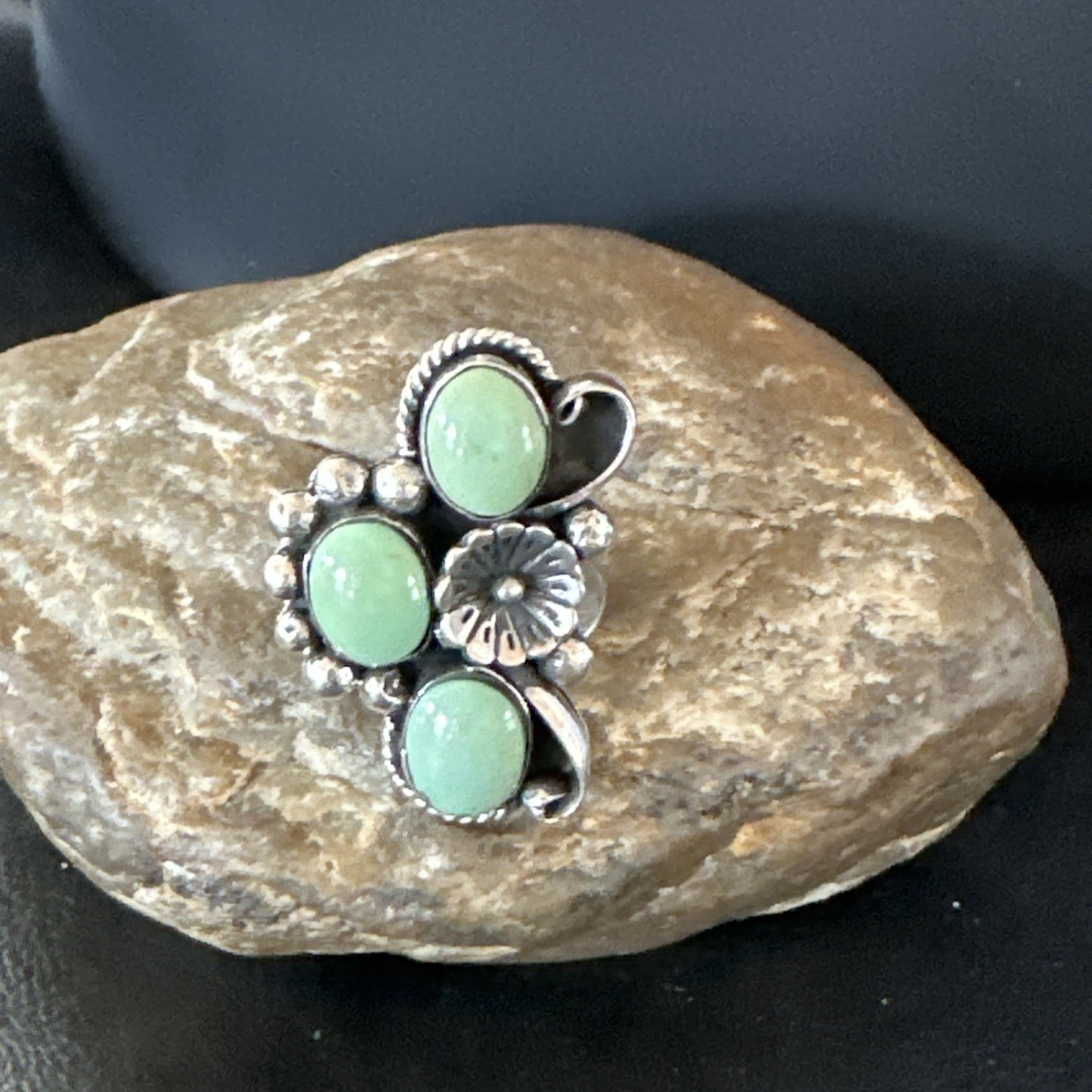 Yazzie Ring Green Turquoise Navajo Sterling Silver Cluster Size 9 19209