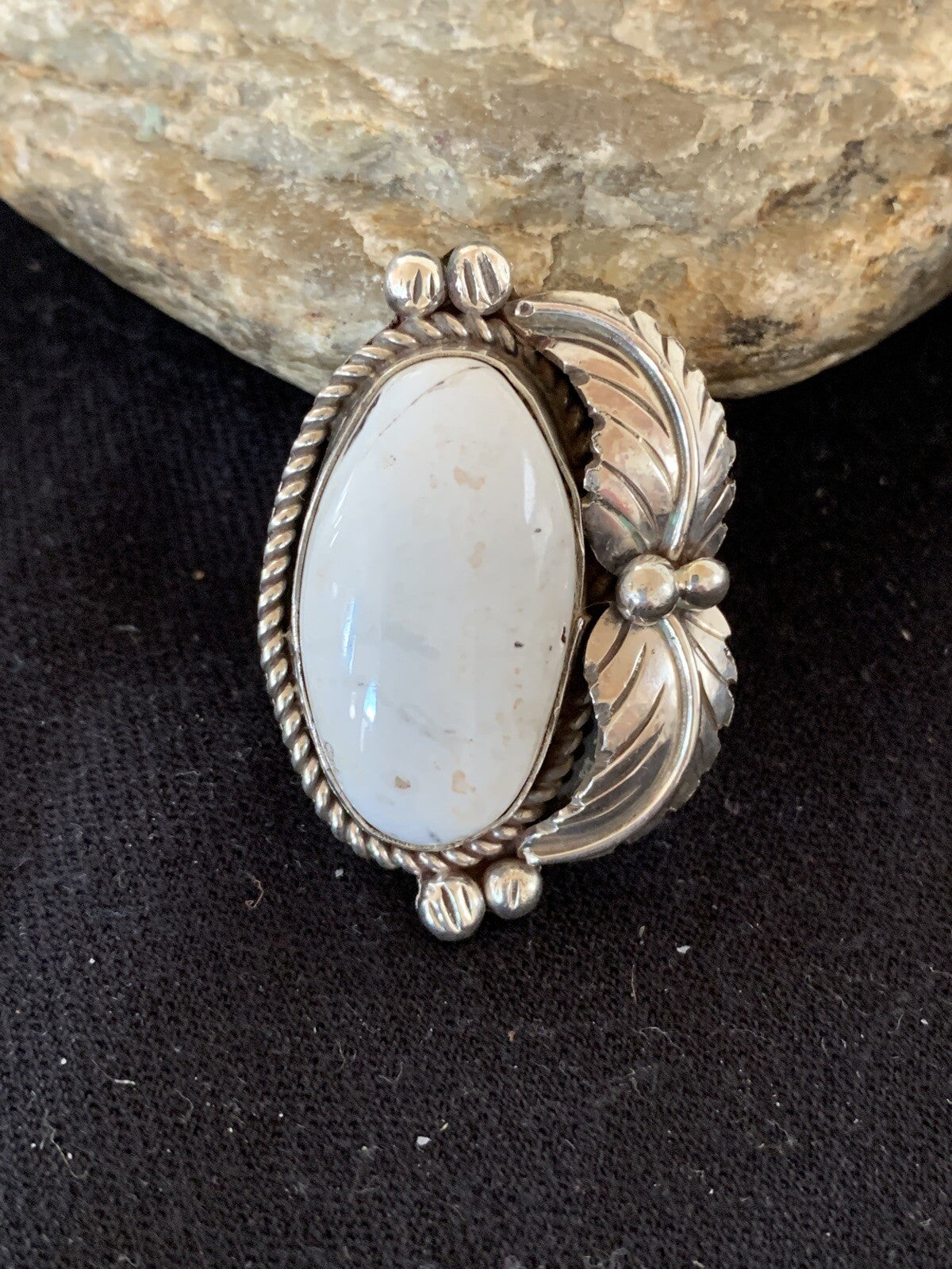 White Buffalo Turquoise Navajo Sterling Silver Ring Size 9.5 00143