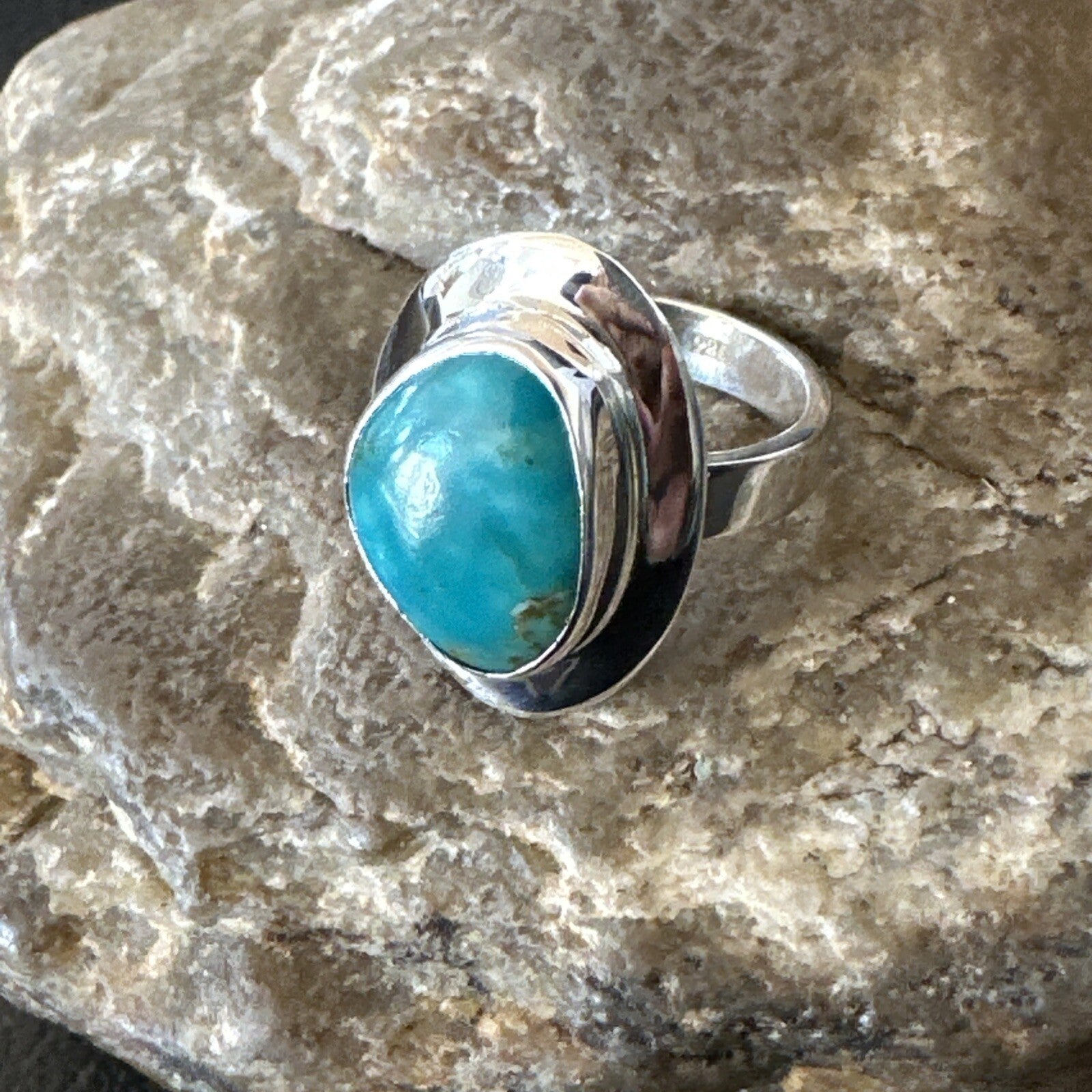Southwestern Sterling Silver Blue Kingman Turquoise Ring Size 6 18535