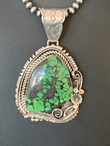 Green Spiderweb Turquoise Pendant Navajo Sterling Silver Beads Necklace 02983