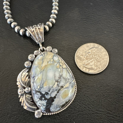 White Buffalo Turquoise Pendant Navajo Pearls Sterling Silver Necklace 19342