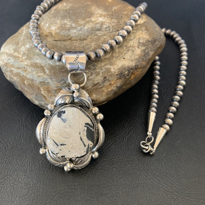 Men White Buffalo Turquoise Pendant Sterling Silver Beads Necklace 12670N