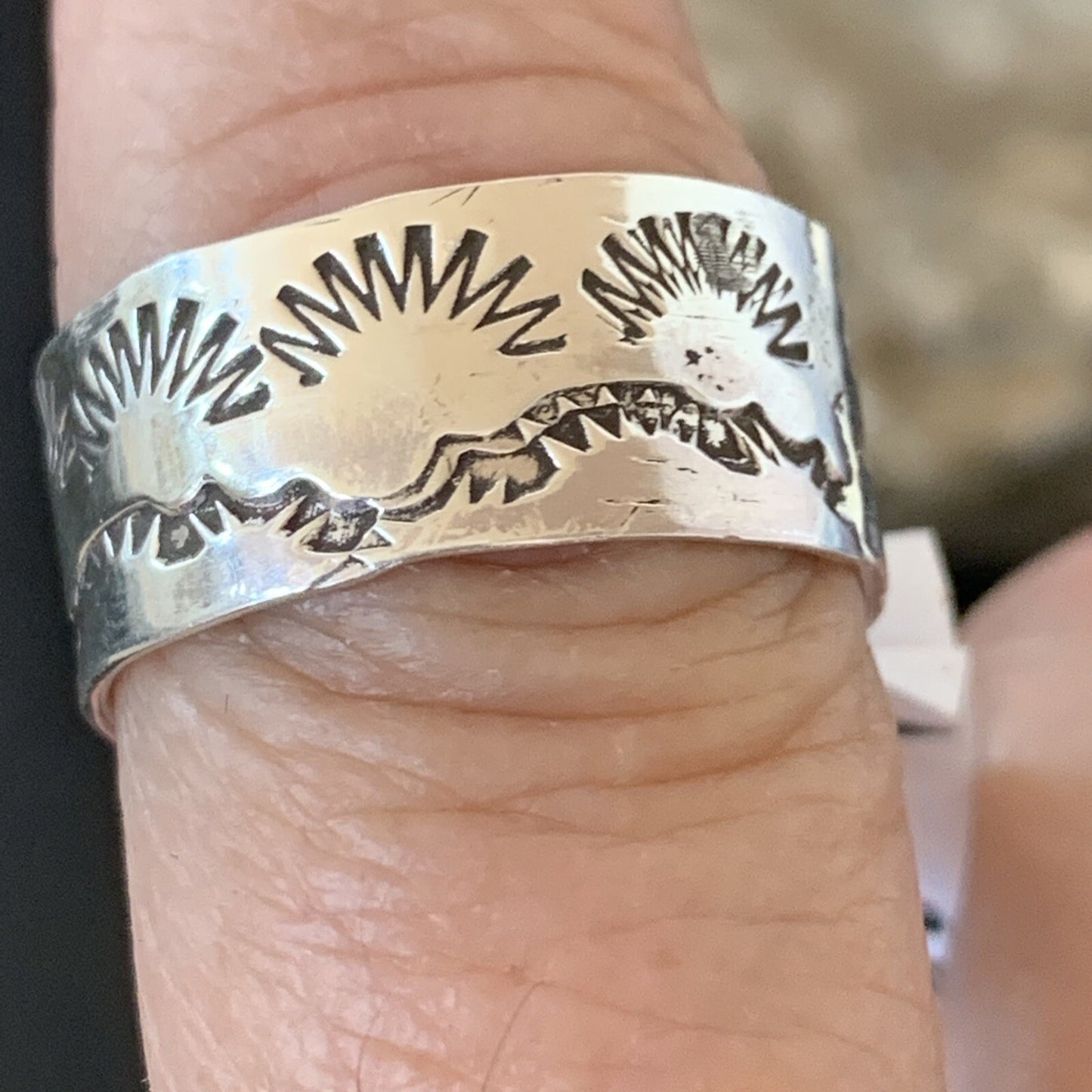 Womens Wide Band Navajo Sterling Silver Ring Size 8.5 10972N