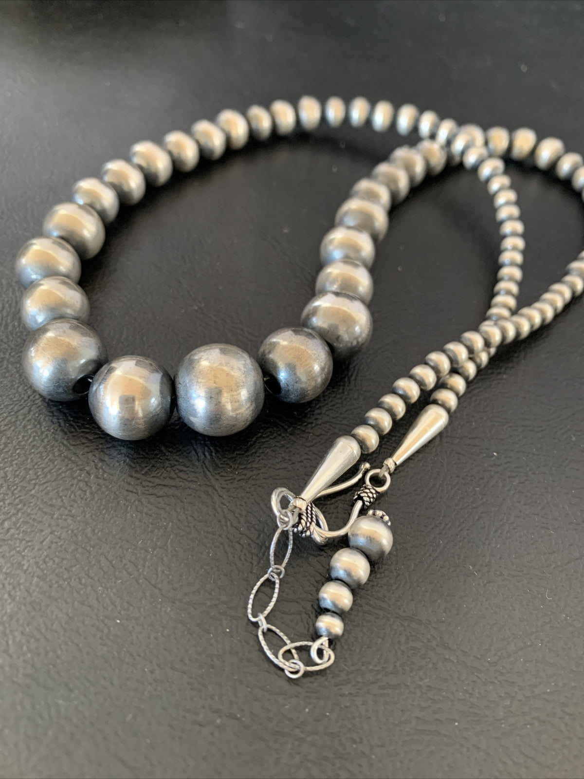 Native Navajo Pearls Grad Sterling Silver Round Seamless Bead Necklace 22”