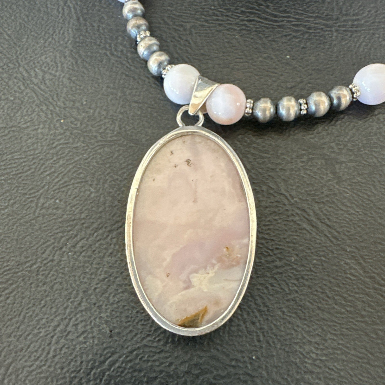 Southwestern Sterling Silver Pink Queen Conch Bead Necklace Pendant 20" 19557