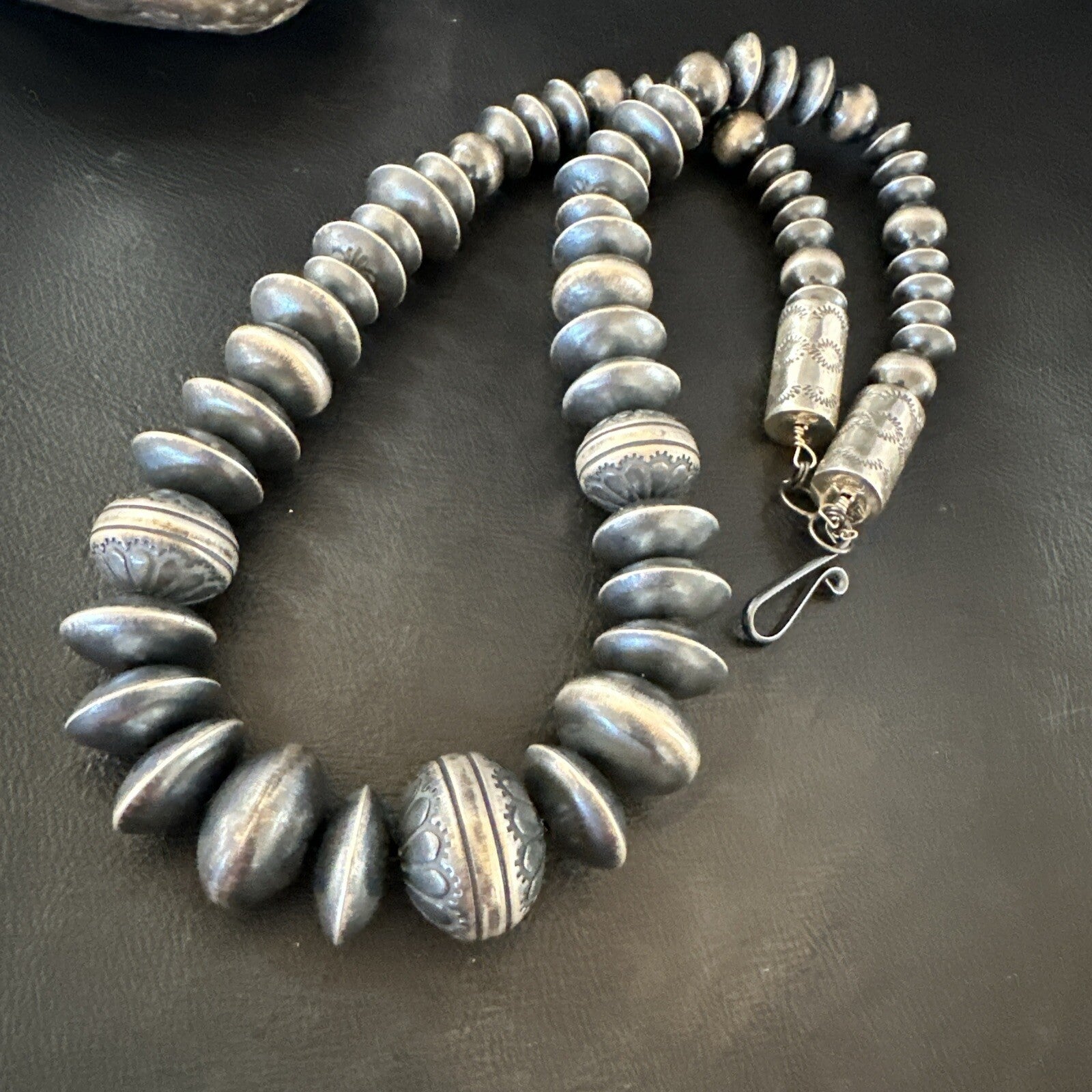 Handmade Bench Navajo Pearls Sterling Silver Bead Necklace 25” 18176