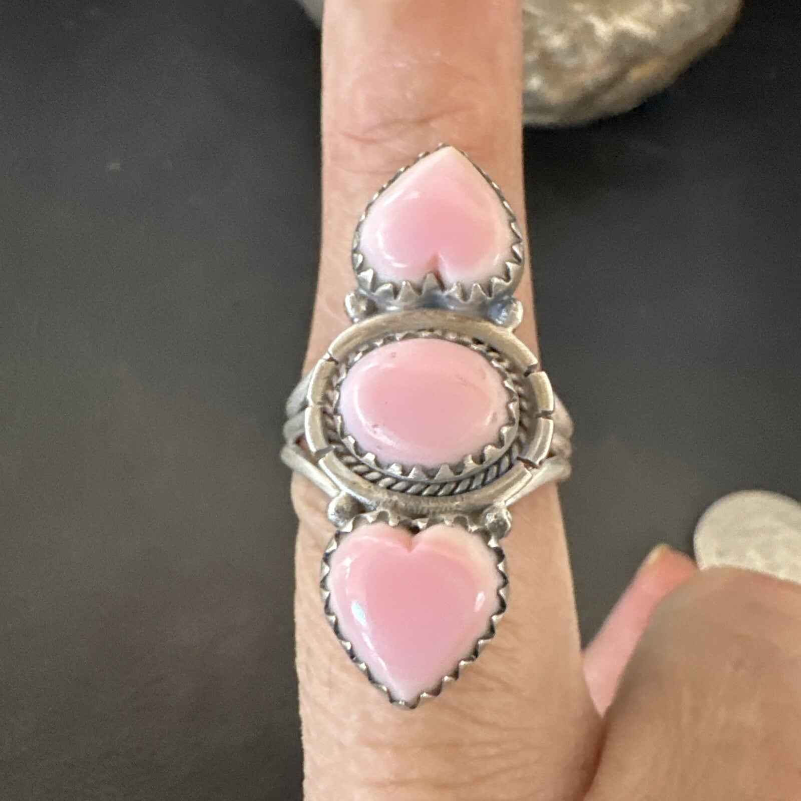 Gorgeous Heart Pink Conch Cluster Ring Handmade Navajo Sz 7.5 18780