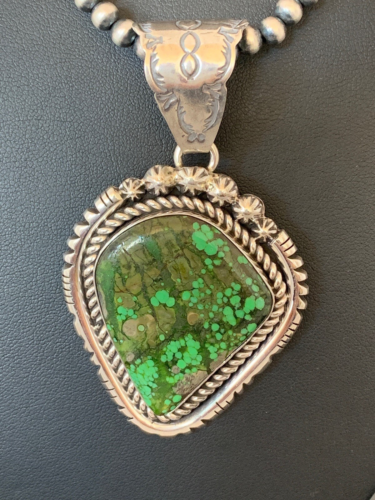Navajo Pearls Sterling Green Spiderweb Turquoise Pendant Necklace 2984