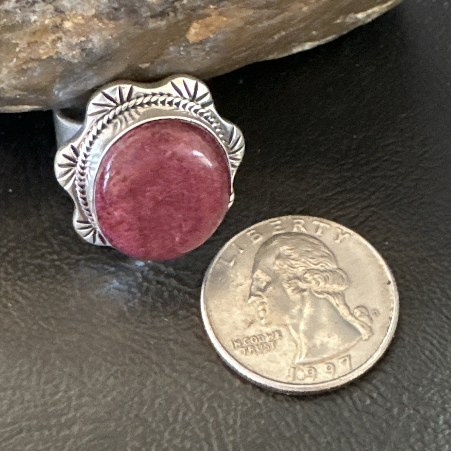 Womens Purple Spiny Oyster Navajo Sterling Silver Ring Size 6 18626