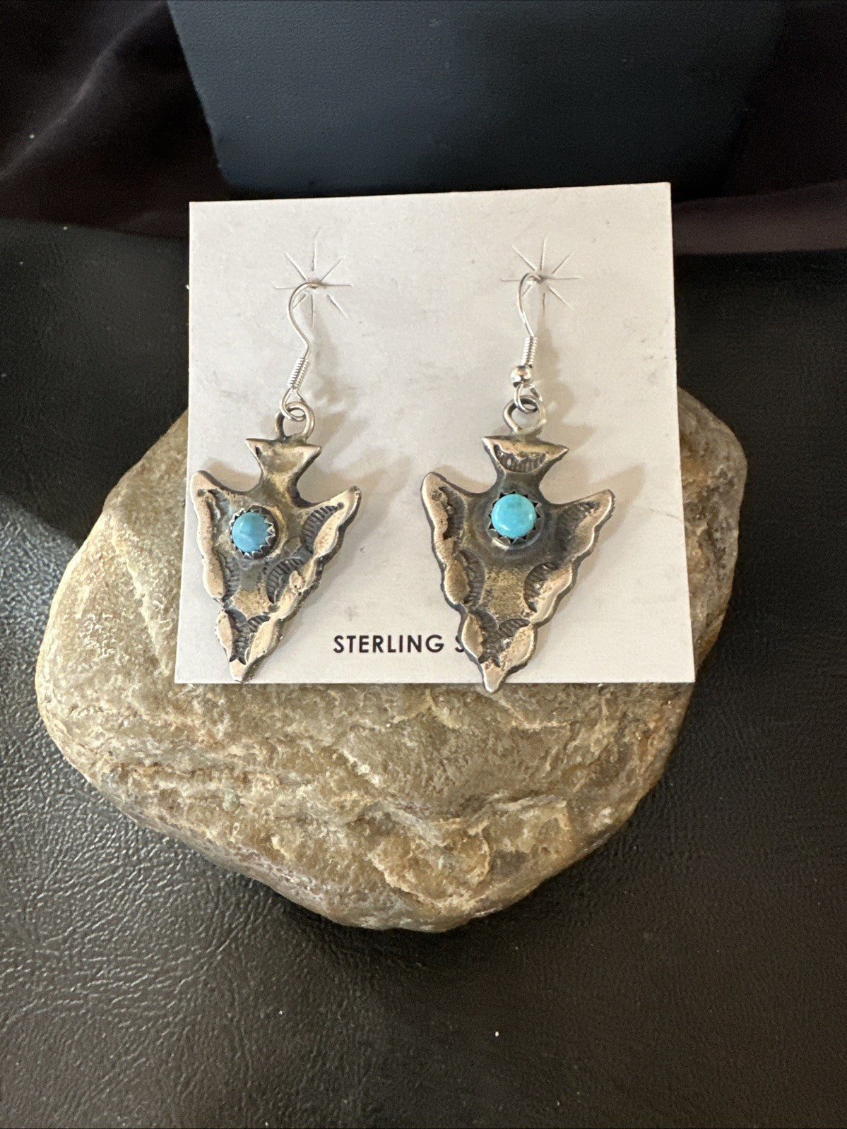 Arrowhead Womens Stamped Blue Turquoise Dangle Earrings Sterling Silver 19786