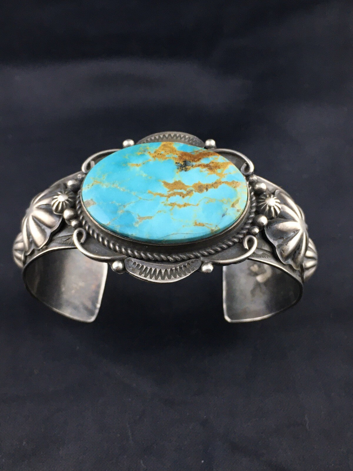 Kingman Turquoise Navajo Sterling Silver Cuff Bracelet 04538