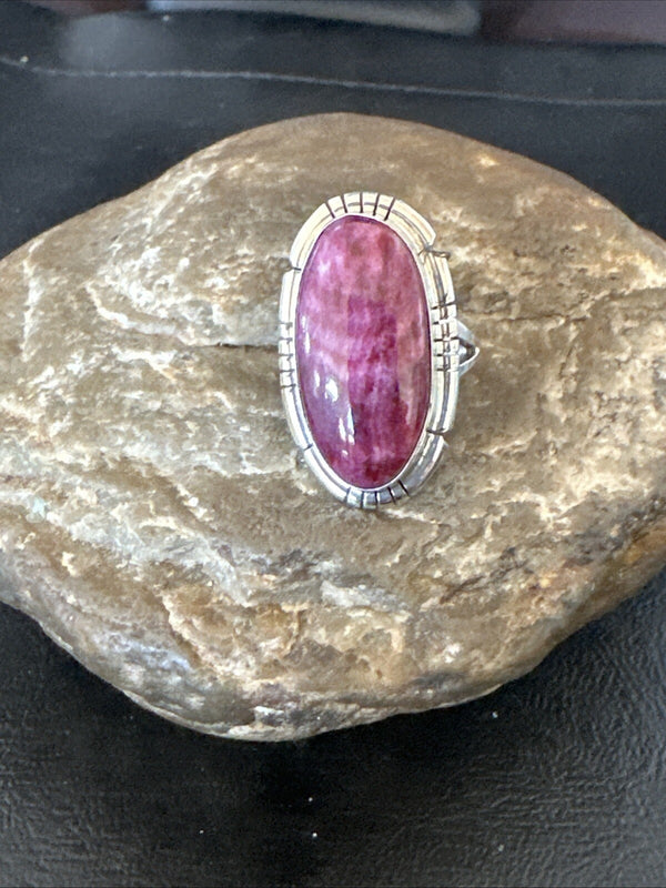Women's Purple Spiny Oyster Navajo Ring Size 6.5 | Sterling Silver | Authentic Native American Handmade | 18583